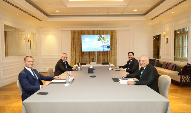 Başkan Büyükekşi, UEFA Başkanı Ceferin ile bir araya geldi