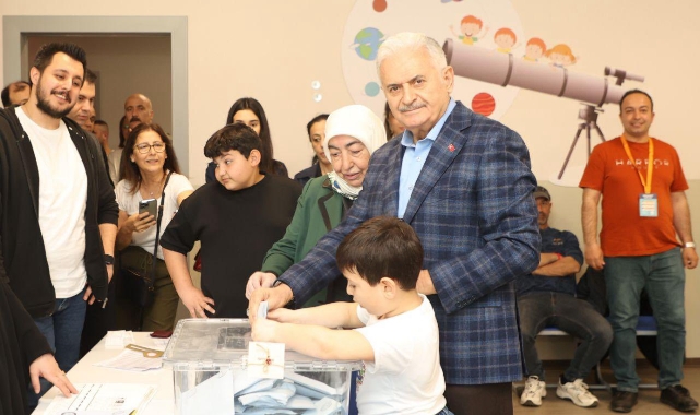 Binali Yıldırım oyunu kullandı