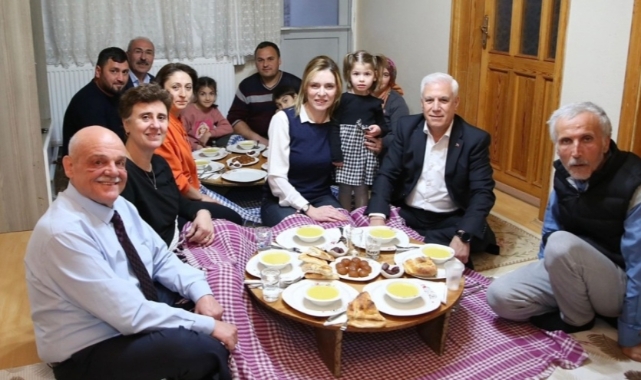 Bozbey, Aydın ailesinin iftar sofrasına konuk oldu