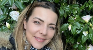 Burcu Kara'dan nostaljik paylaşım