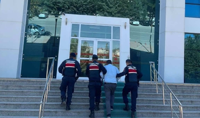 Burdur'da 7 firari yakalanarak cezaevine gönderildi