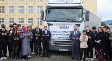 Bursa'da Halk Eğitim Merkezleri tarafından Gazze için hazırlanan yardım TIR'ı yola çıktı