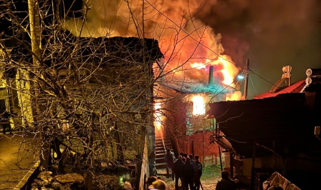 Bursa'da korkutan yangın! Milletvekili de oradaydı