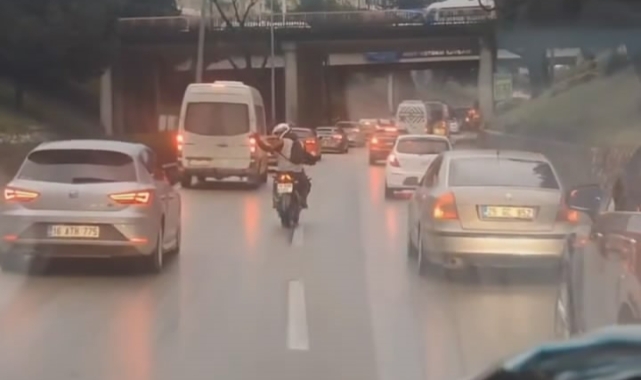 Bursa'da motosiklet sürücüsü ambulans için fermuar sistemi yaptırdı