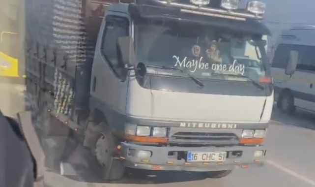 Bursa'da sürücüsüyle tartıştığı otobüsü takip edip önüne kırdı!