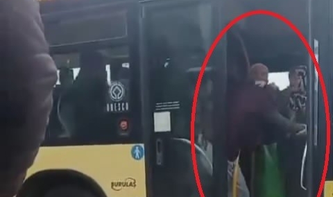 Bursa'da yolcu otobüsü karıştı! Yolcular birbirine girdi