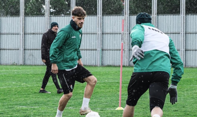 Bursaspor’da çalışmalar sürüyor