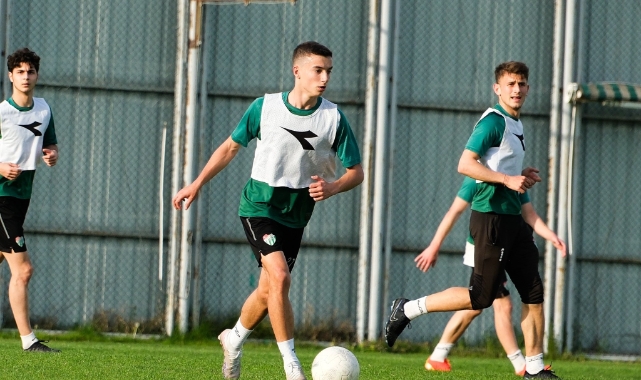 Bursaspor'da tempo artıyor