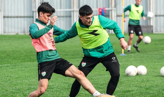 Bursaspor kritik deplasmandan galibiyet istiyor
