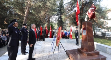 Çanakkale Zaferi'nin109. Yılında şehitlerimiz törenlerle anıldı