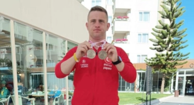 Canikli sporcudan dünya rekoru