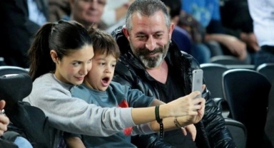 Cem Yılmaz: Oğlum annene gösterme