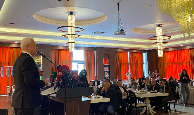 CHP Bursa Büyükşehir Belediyesi Başkan Adayı Mustafa Bozbey basın mensuplarıyla buluştu