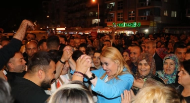 CHP'li Doğan ve Ertemur seçim sonuçlarını kutlamaya başladı