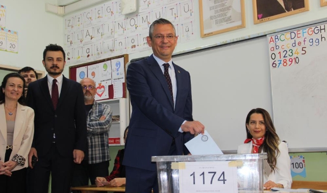 CHP lideri Özel'in sandığından CHP adayı çıktı