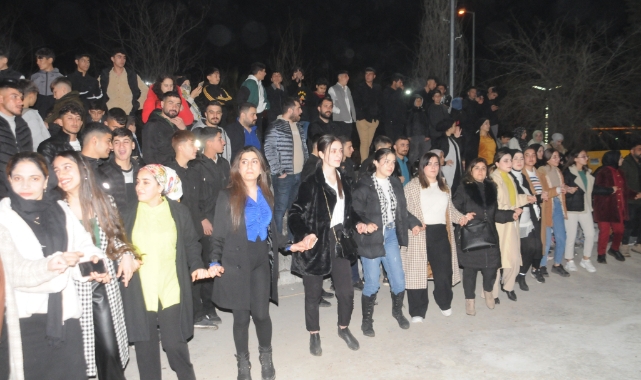 Cizre’de düğünleri aratmayan köprü açılışı