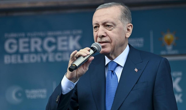Cumhurbaşkanı Erdoğan: Ülkemize ve milletimize hizmet için gece gündüz koşturuyoruz