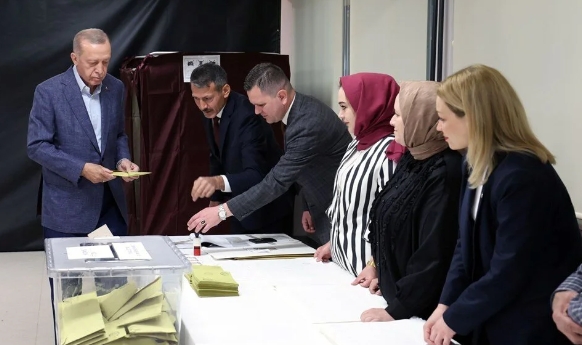 Cumhurbaşkanı Erdoğan oyunu kullandı