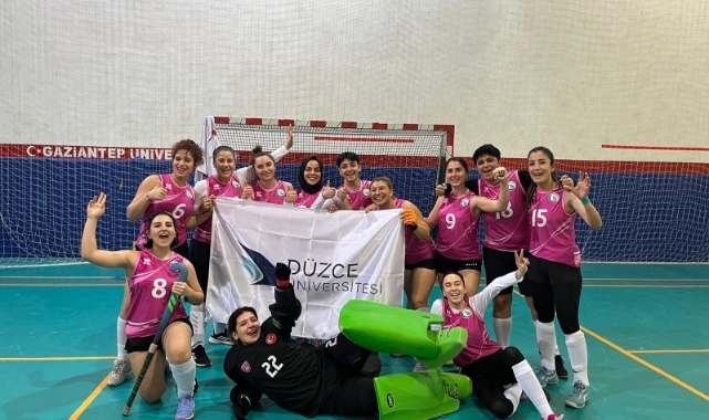 Düzce Üniversitesi kadın hokey takımından başarılı sonuç