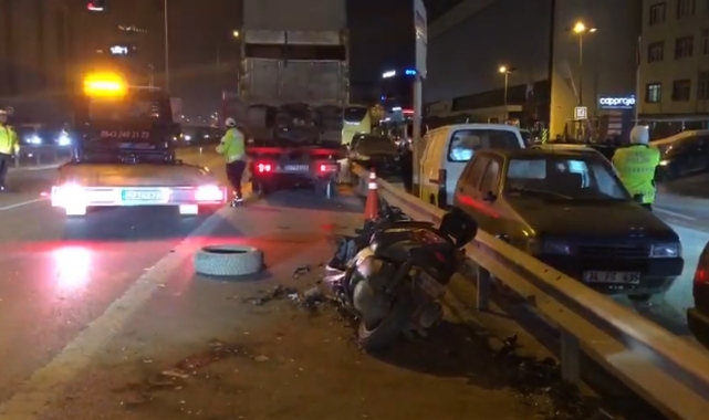 E-5 karayolunda motosiklet kamyonete arkadan çarptı: 1 ölü
