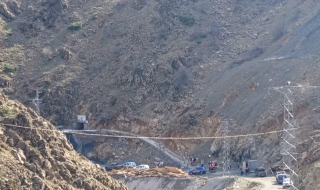 Elazığ'da panik dolu anlar! Maden ocağında göçük