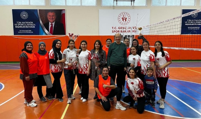 "Evinin sultanları" turnuvada karşılaştı