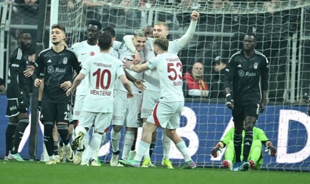 Galatasaray, derbide Beşiktaş'ı devirdi