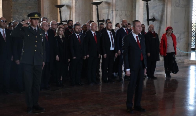 Gençlerbirliği Başkanı Sungur’dan, Anıtkabir’e ziyaret