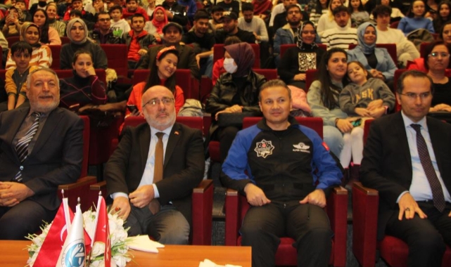 Gezeravcı: "Zor imkanlarla geleceğe yatırım yapan devletimize minnettarım"