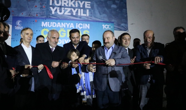 Gökhan Dinçer'in seçim ofisine miting gibi açılış