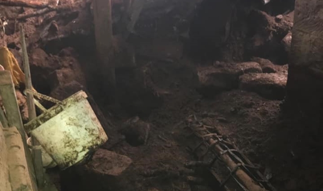 Güroymak’ta ağıl çöktü, 20 hayvan telef oldu
