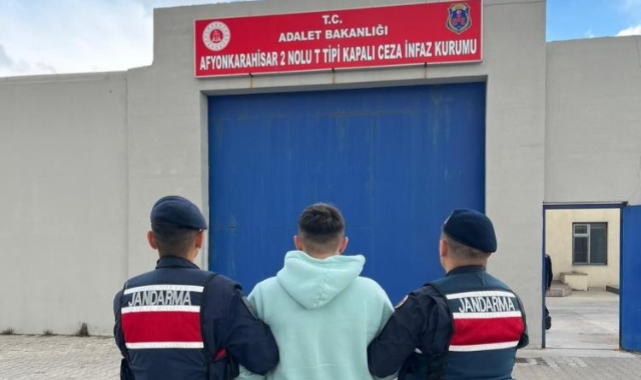 Hırsızlık suçundan aranan şahıs jandarma tarafından yakalandı