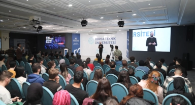 İletişimci Dr. Halid Özgür: İyi sunan kazanır