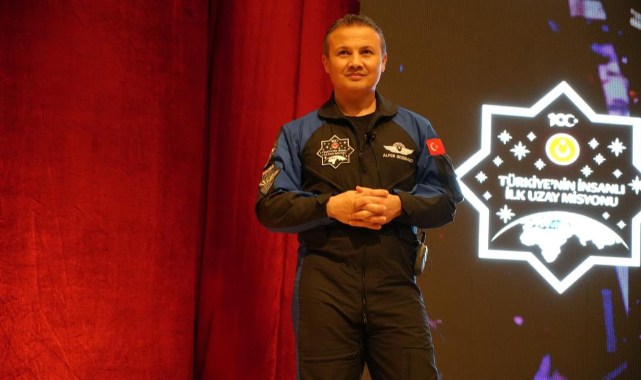 İlk Türk astronot Gezeravcı: "Çöplüğe vesile olan pek çok uzay aracı var"