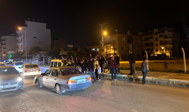 İskenderun’da hafif ticari araç ile motosiklet çarpıştı: 2 yaralı