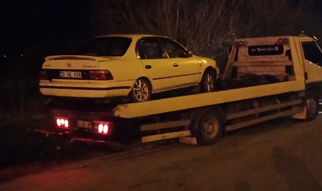 Isparta’da kamyonetle otomobil çarpıştı: 5 yaralı