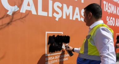 İYİ Parti Bursa: Afişler apar topar kaldırıldı
