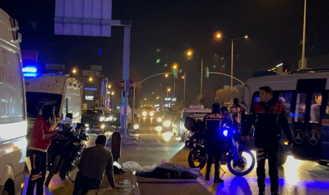 İzmir'de evli çifti kaza ayırdı: 1 ölü, 1 yaralı