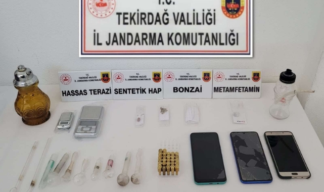 Jandarmadan uyuşturucuya geçit yok: 5 gözaltı