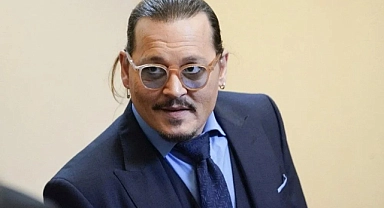Johnny Depp'ten Lola Glaudini'ye yanıt geldi