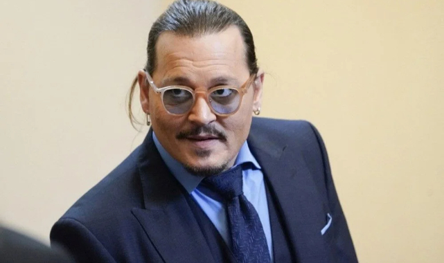 Johnny Depp'ten Lola Glaudini'ye yanıt geldi