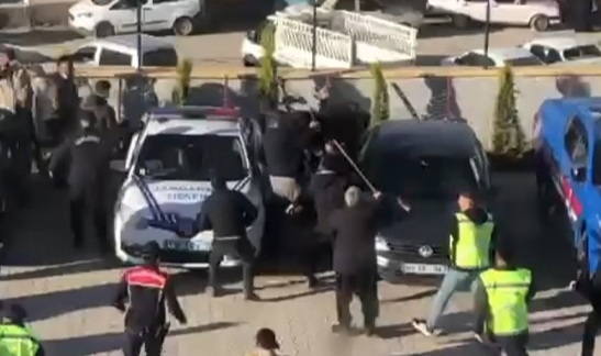 Kahramanmaraş’ta iki aile arasında taşlı sopalı kavga: 6 yaralı