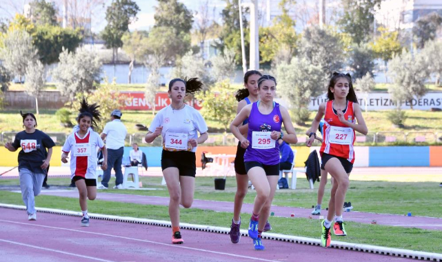 Kır Çiçekleri, Mersin şampiyonu oldu