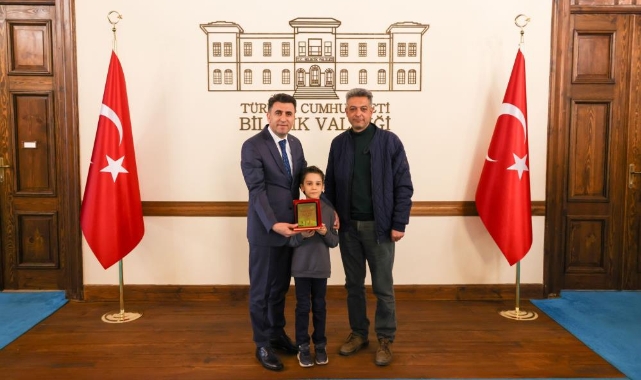 Kitap kurtları ödüllerini aldı