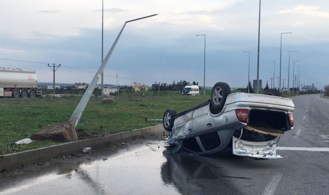 Korkutan kaza! Çarpışmanın etkisiyle takla attı