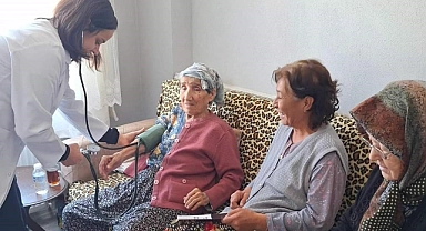 Köylerdeki yaşlıların sağlık kontrolleri yapıldı