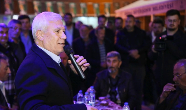 Mustafa Bozbey’den Dürdane çocuklarına park ve halı saha sözü