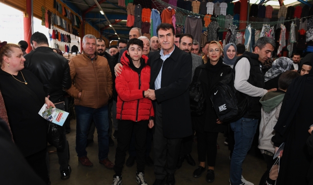 Mustafa Dündar sevgisi pazara sığmadı