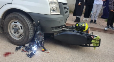 O kaçtı polis kovaladı hızını alamadı kaza yaptı