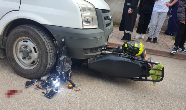 O kaçtı polis kovaladı hızını alamadı kaza yaptı